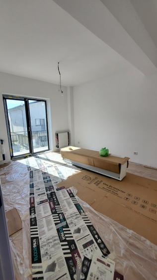 Triplex LA CHEIE P+1E+M-cartier privat cu bariera!