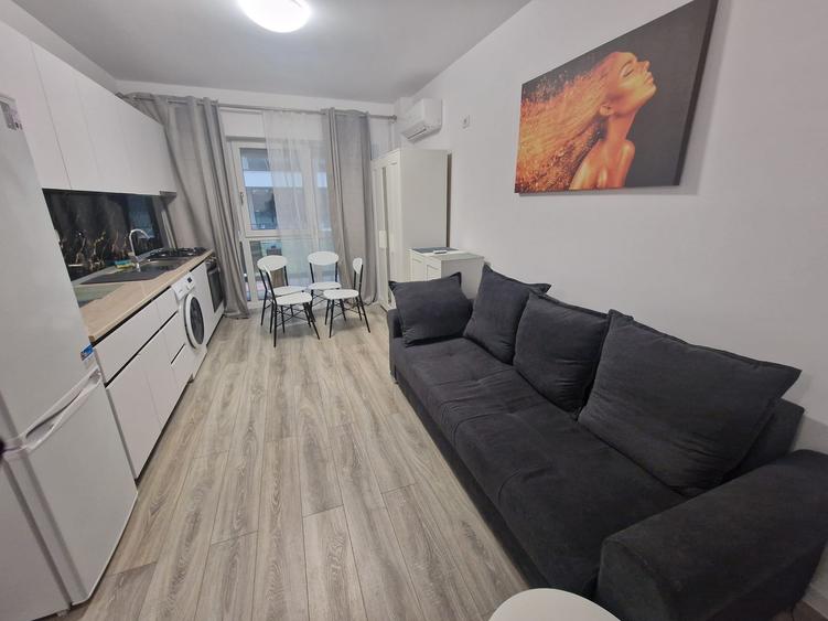 Apartament cu 2 camere, etajul 1/3, zona Moara de Vant
