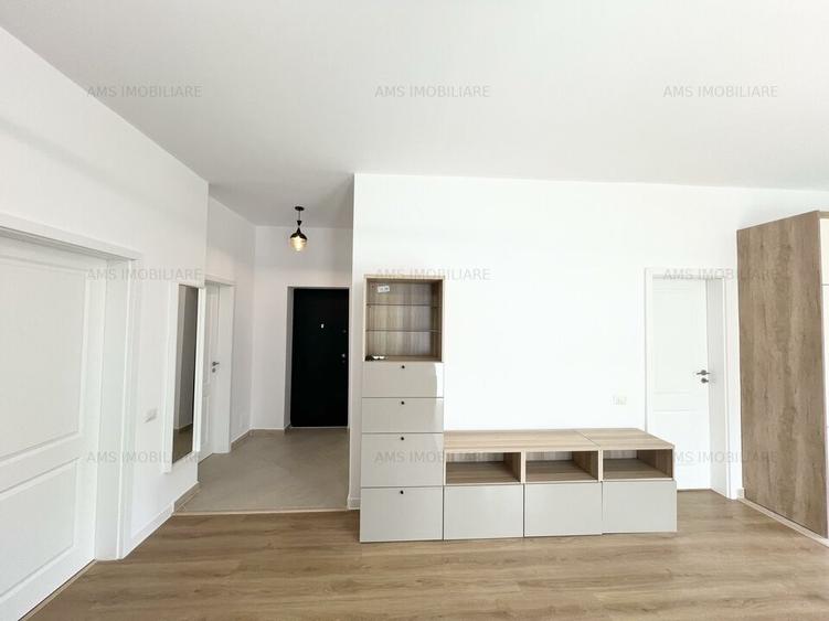 SUPERB / GRADINA GENEROASA / LOC PARCARE