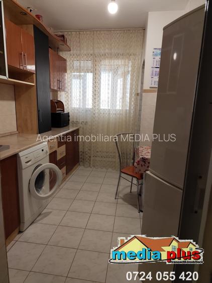 De închiriat apartament 3 camere decomandat – zona Port - 9