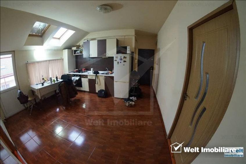 Apartament cu 4 camere la mansarda in Manastur zona Colina