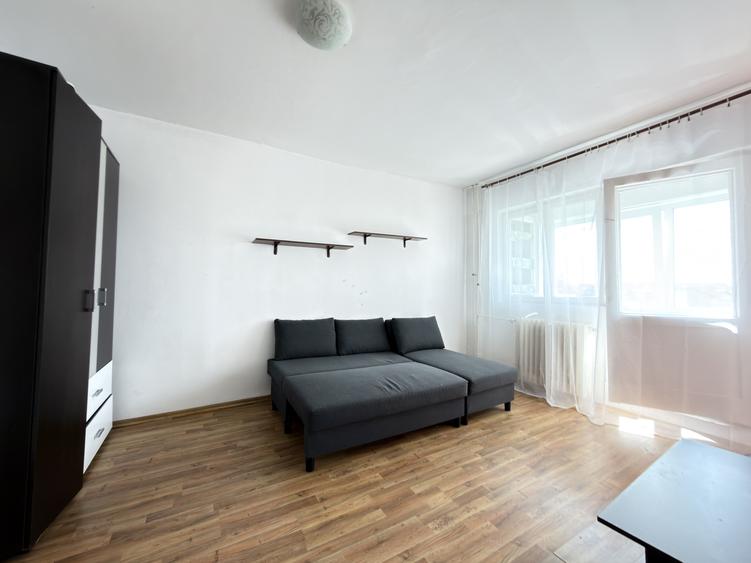 Apartament o camera, 24 mp utili, etaj 3 - Zona Girocului
