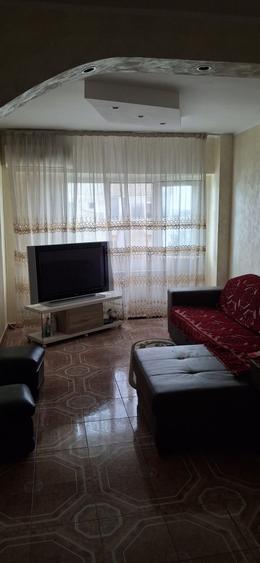 Apartament 3 camere etajul 9/10 total mobilat si utilat, cu CT.