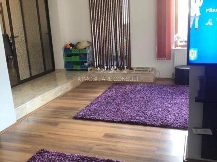 Afumati vila 8 camere , teren 1300 mp , piscina - 16