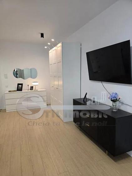Apartament 2 camere decomandat, 60 mp, Silk District, etaj 9, mobilat, parcare i