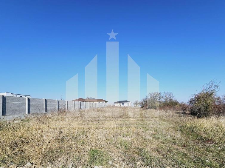 Teren intravilan | Proiect de casa | 706 mp | 20 ml deschidere | Podei