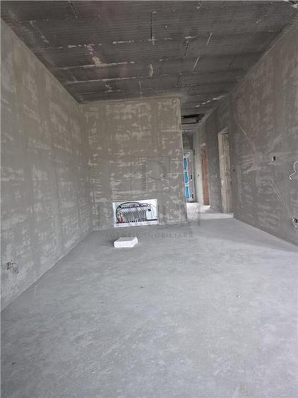 Duplex pe parter - 2 dormitoare - 2 bai - zona in dezvoltare