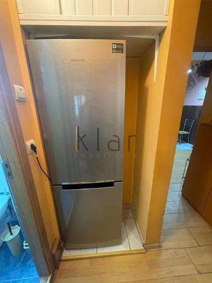 Apartament de vanzare 3 camere zona Intre Lacuri