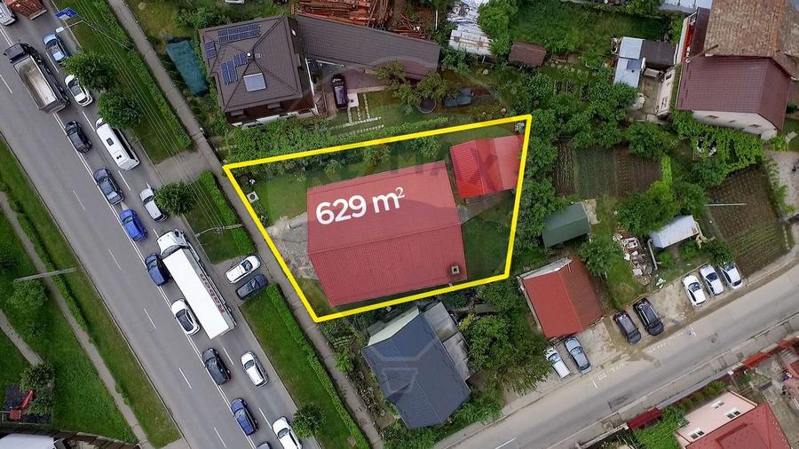 Casa cu 10 camere de vanzare pe str. Corneliu Coposu