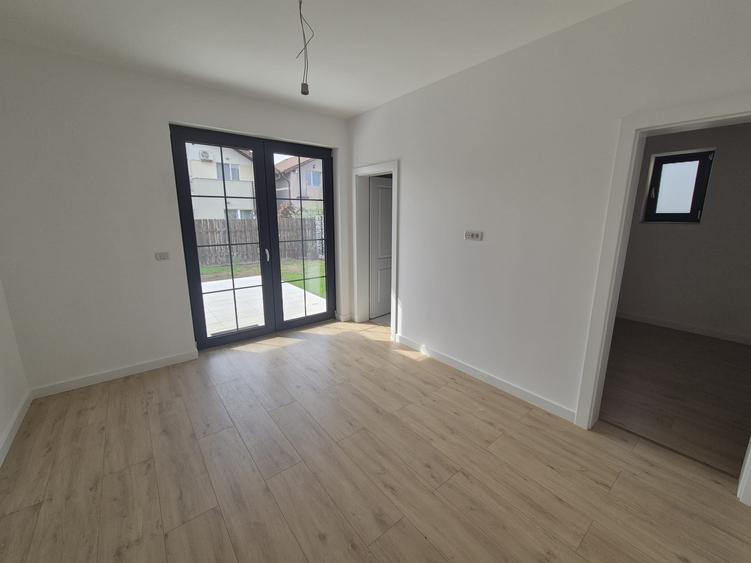 Casă nouă, la sol, 160 mp, teren 420 mp, Via Carmina, comision 0%