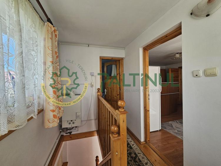 Apartament 3 camere de vanzare, zona centrala, langa Parcul Sub Arini