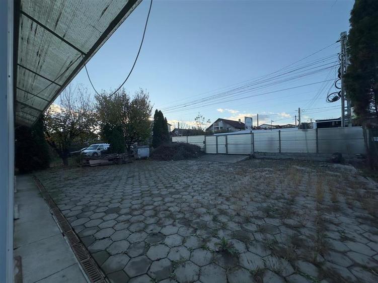 Spatiu comercial capat CUG, zona cu Mega Image, 209mp