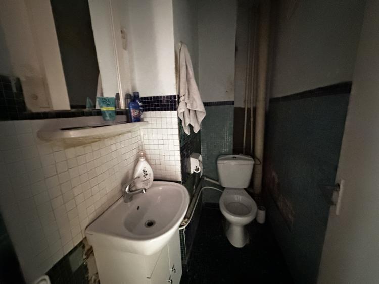 Apartament 3 Camere Vanzare CETATE Flanco Etaj 1, Nefinisat, Centrala Termopane