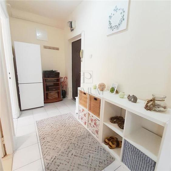 GHEORGHE LAZAR - 1 CAM - DECOMANDAT - ETAJ 1 - ZONA EXCELENTA