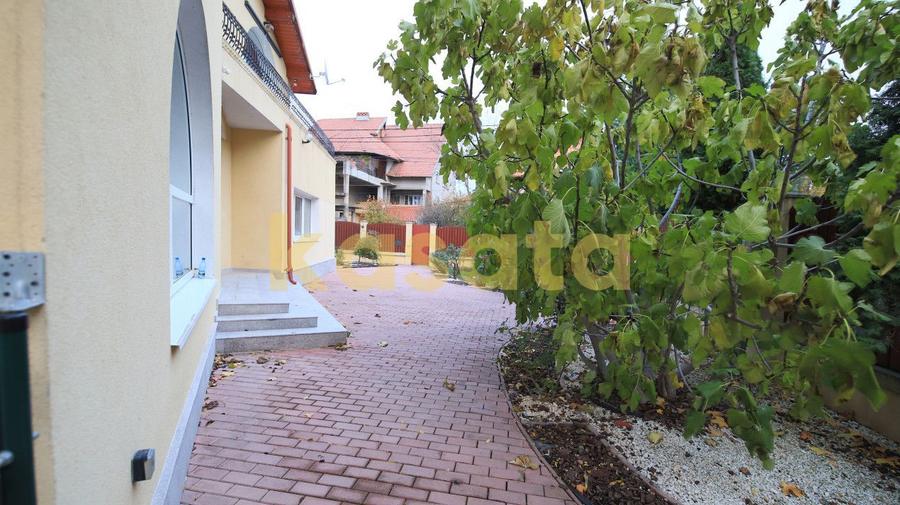 Vilă Individuală de vanzare cu teren de 1.000Mp. – Zona Jolie Ville