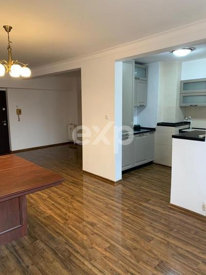 Apartament cu 2 camere de vanzare in zona Piata Unirii