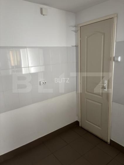 Spatiu comercial de vanzare, in Brosteni, jud. Suceava - 2