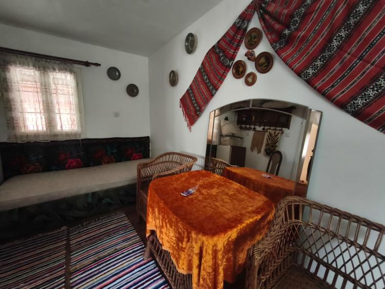 Casa de vacanta , zona Soarecului , Marginea