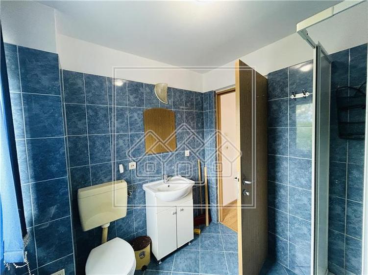 Apartament decomandat, etaj1/3, balcon - Zona Trei Stejari