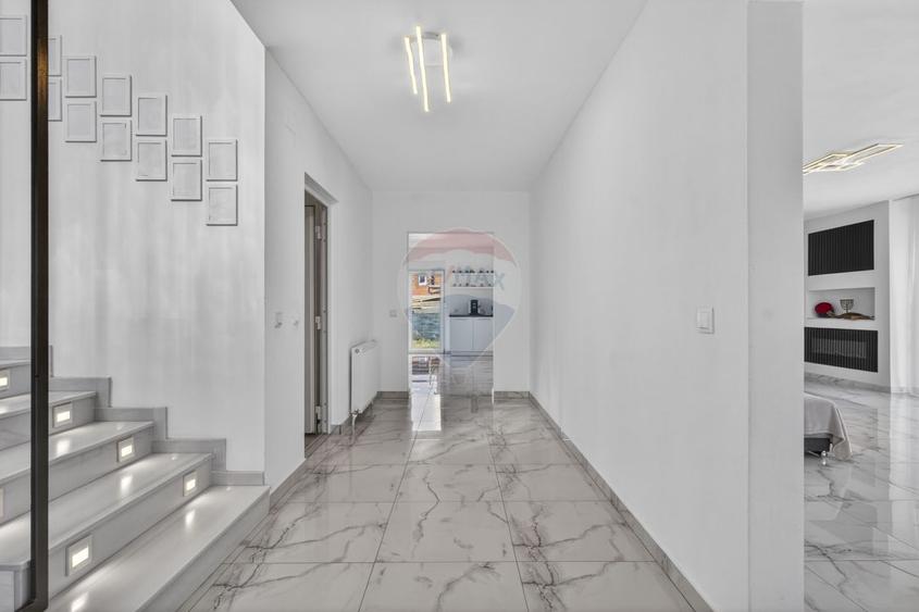 VILĂ MODERNĂ 2024 | 6 CAMERE | 203 MP UTILI | FÂNTÂNELE