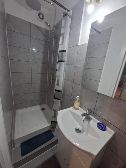 Garsoniera de vanzare, 28.94 mp, zona Mercur