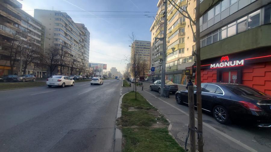 Pantelimon - Mega Mall - 45 mp - pret 1300 euro