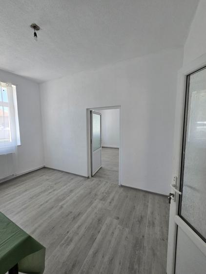 Fratelia- casa individuala renovata- 1439 mp teren