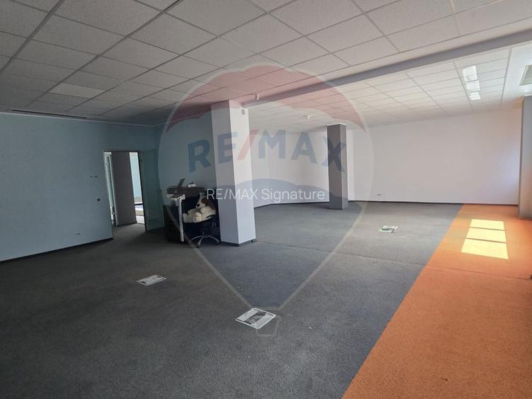 De Vânzare Clădire de Birouri 1.769 mp cu Teren 3.728 mp DN4 - 17