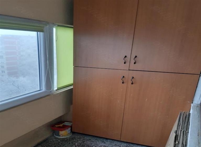Etaj intermediar in bloc anvelopat cu centrala propie