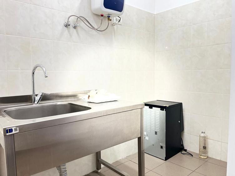 Spatiu comercial zona Lipovei
