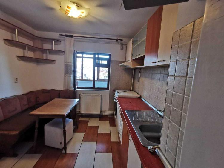 Apartament 2 camere, zona Piața Cug