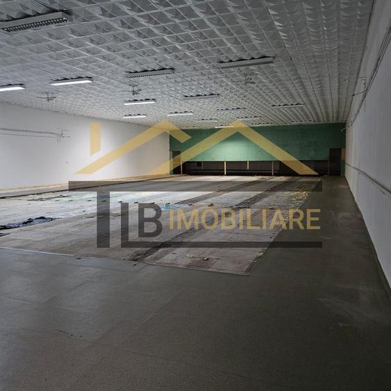 Spatiu de inchiriat, 900mp, Zonă Semi-Centrala, sală de sport/depozit/hală