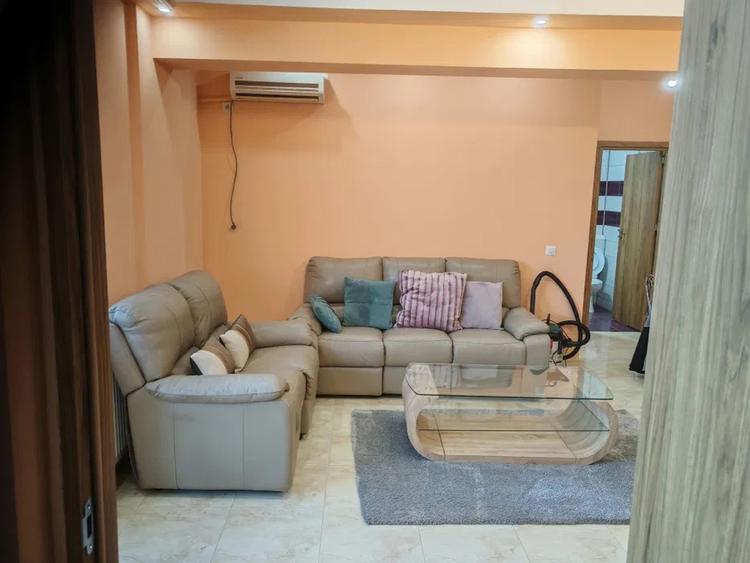 Apartament 3 camere, decomandat, 71 mp, centrala proprie, ac, metrou, Chitila