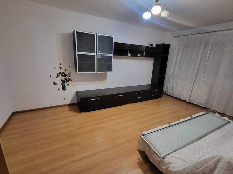 Apartament 3 camere bloc 1979, Gorjului, Militari