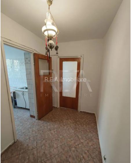 3 camere - Emil Racoviță - bloc reabilitat 1976 - 6