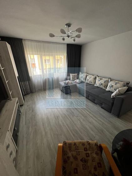 Apartament 3 camere decomandat, 2 bai - zona Racadau