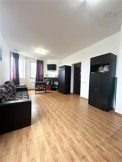 Afacere la cheie - Pensiune 11 camere si 11 bai - Costinesti