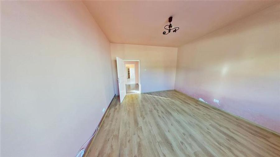 3D! Apartament in casa:recomandat locuinta sau business, Garii -Tractorul, Braso