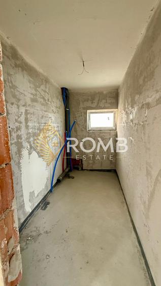 Casa individuala, semifinisata, 700 mp teren, Chinteni