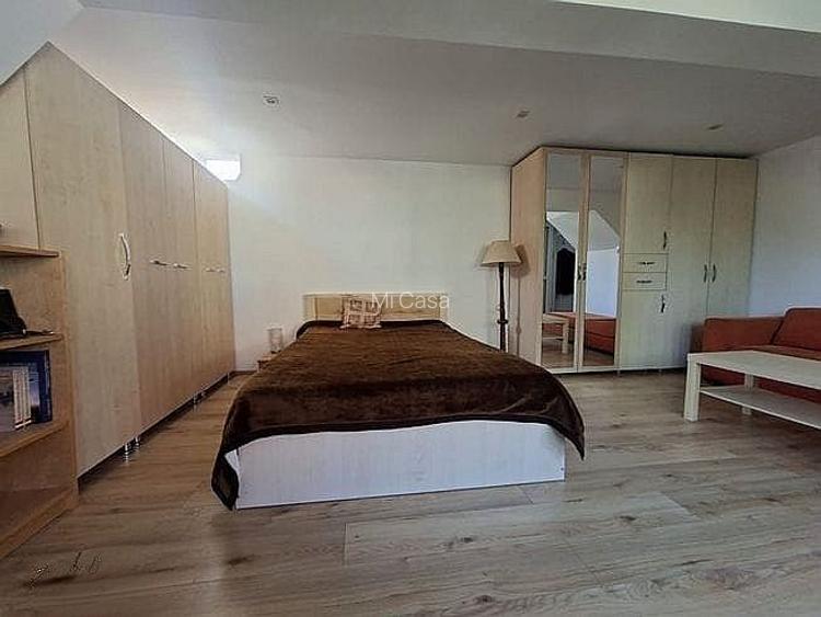 Proprietate cu 3 camere in centrul orasului pentru birouri sau locuit - 2