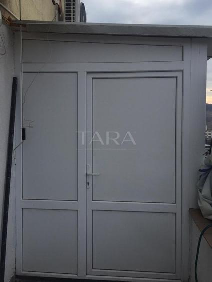 Apartament cu terasă generoasă – zona Petrom.