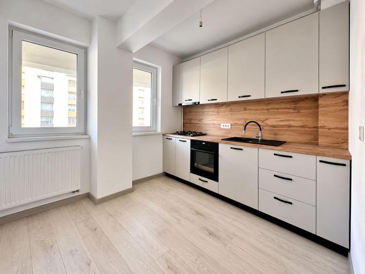 Garsonieră decomandată de vânzare – Zona Coresi, Brașov