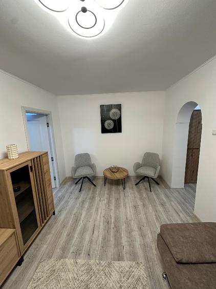 Apartament cu 2 camere de vânzare – Zona Gară, Focșani