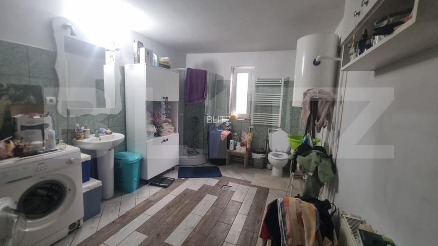 Casa 6 camere, 215 mp, 2300 mp curte, zona Horpaz