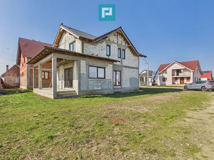 Casă nouă, finisată interior, 130mp utili Curtici