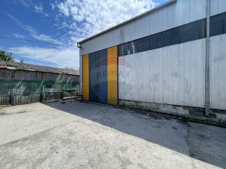 Hala + platforma betonata 600mp, Stefanesti langa centura