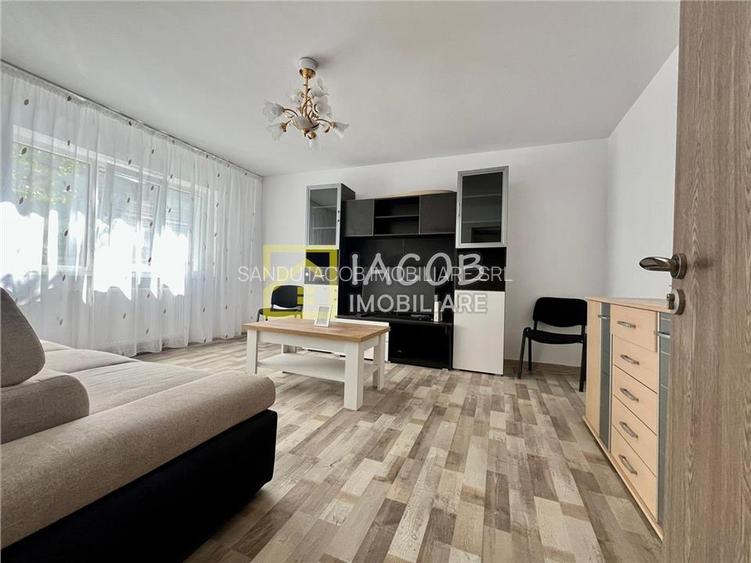 Apartament 2 CD, str.Vasile Alecsandri, Bacau - 2