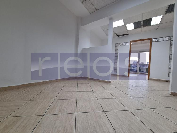 VANZARE SPATIU COMERCIAL | 15 CAMERE | ZONA UNIRII - 17