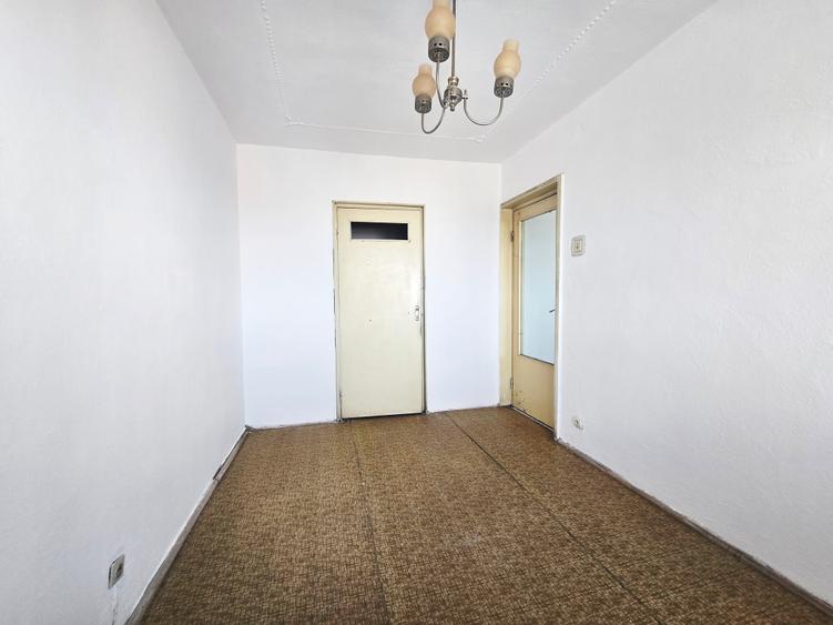 Apartament 3 camere decomandat, etaj intermediar – Vlaicu Lidl