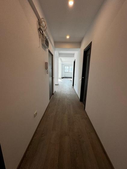 Apartament, 3 camere, 100 mp , zona centrala